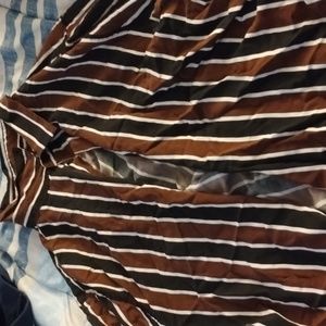 H&M Men's button down collared shirt